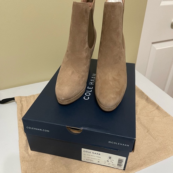 Cole Haan Remi Chelsea Booties. Size 6.5. Never Been Worn. - Picture 3 of 4